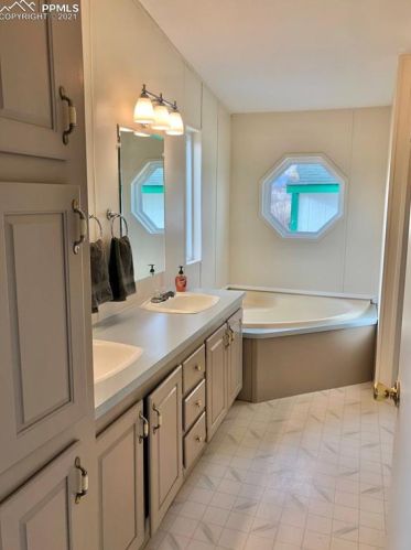 403 Highland Ave, Florence CO 81226-9596 exterior