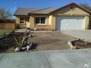 1492 Gemini Ave, Thermal, CA 92274-6516
