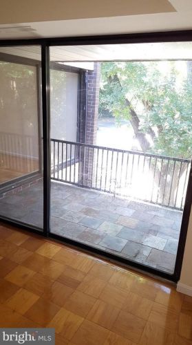 2016 Coleridge Dr, Silver Spring MD 20902-5240 exterior