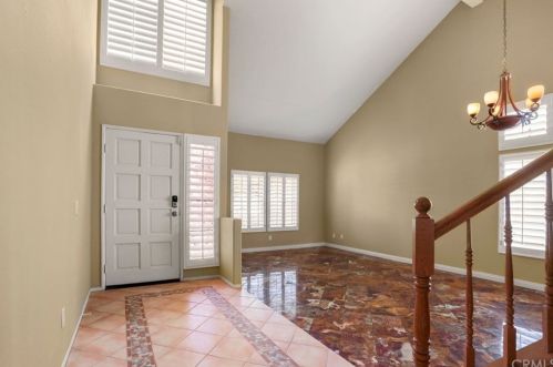 8623 Mesa Oak Dr, Riverside CA  92508-3123 exterior