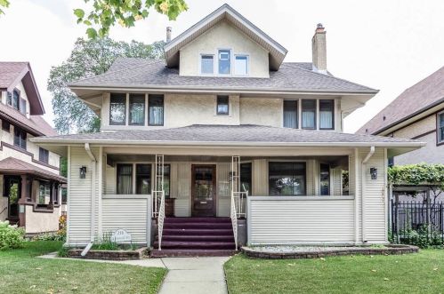 216 Ridgeland Ave, Oak Park, IL 60302-2323