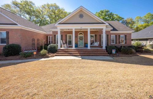 208 Scarlett Dr, Warner Robins, GA 31088-2515