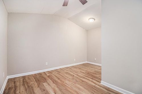 484 Fairlane Cir, Atlanta GA  30331-1508 exterior