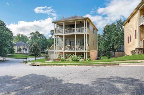 201 Bowen Cir, Atlanta GA  30315-2603 exterior