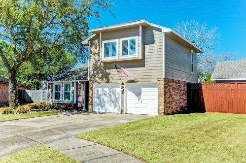10923 Pinewood Ct, Morgans Point, TX 77571-4357
