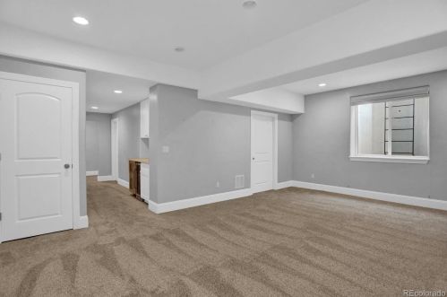 1100 Clarkson St, Denver CO  80210-1605 exterior