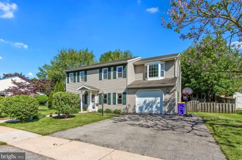 2320 Potomac Ave, York, PA 17408-4309
