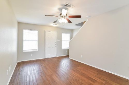 16770 Thrasher Dr, Conroe TX  77385-3784 exterior