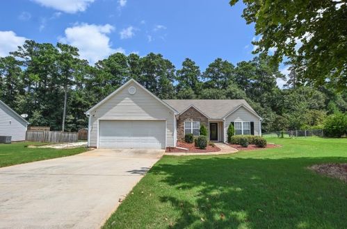 714 Manor Ridge Dr, Loganville, GA 30052-9006