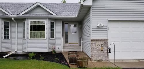 908 Shady Ridge Ln, Day, MN 55006-3218
