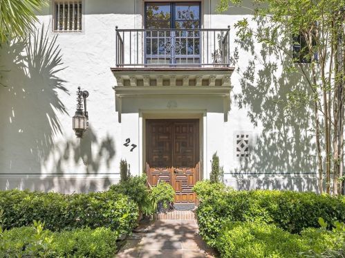 27 Crescent Dr, Palo Alto, CA 94301-3106