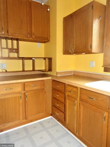 271 Clarence St, Saint Paul MN  55106-6514 exterior