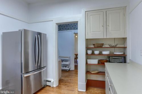 246 College St, Carlisle PA  17013-3754 exterior