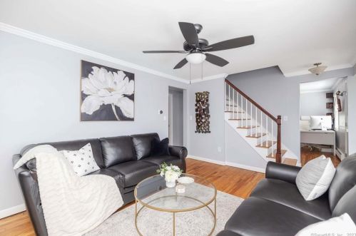 16 Charter Rd, Ellington CT  06029-4224 exterior