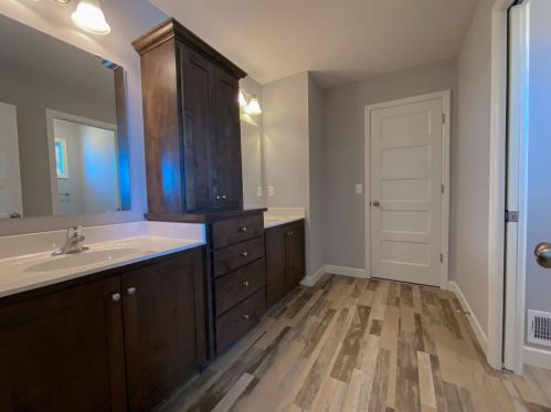 9515 Compass Pointe Rd, Saint Paul MN  55129 exterior