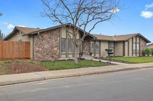 1400 Sylvan Meadows Dr, Modesto, CA 95355-1317