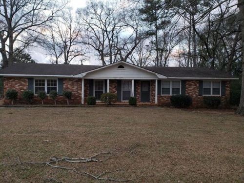 88 Oakridge Dr, Forsyth, GA 31029-9591