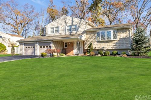12 Butler Rd, Edison, NJ 08820-1007
