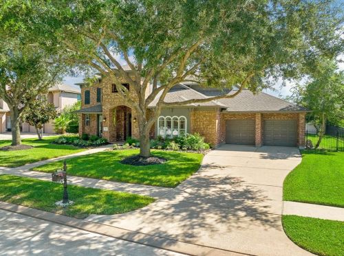 3409 Parkside Dr, Pearland, TX 77584-2995