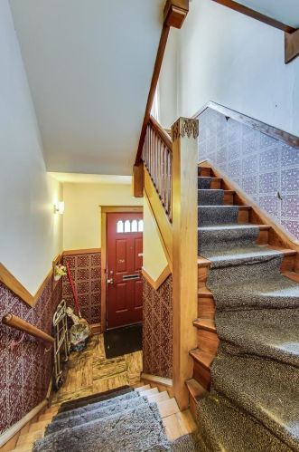 3834 Kimball Ave, Chicago, IL 60618-4420