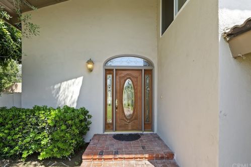7325 Calle Granada, Anaheim CA  92808-1033 exterior