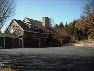 16 Cranberry Rd, Keene, NH 03431-4364
