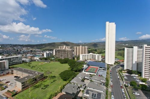 3161 Ala Ilima St, Honolulu HI  96818-3055 exterior