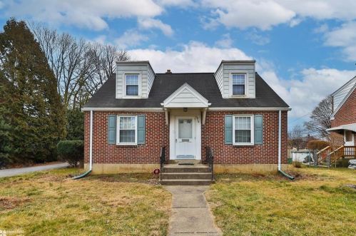 1916 Columbia St, Allentown, PA 18109-1702