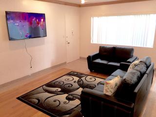 1016 Crescent Heights Blvd, Los Angeles CA  90035-2633 exterior