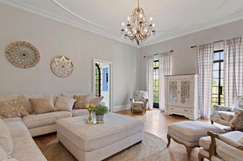 1428 Monroe Tpke, Upper Stepney CT  06468-1443 exterior