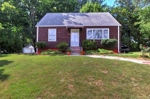 108 Marshall Ln, Derby, CT 06418-2327