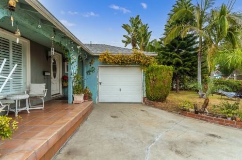 9423 Jersey Ave, Whittier, CA 90670-2858