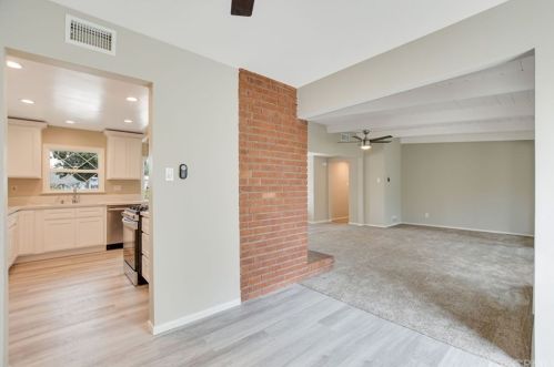 2918 Westridge Rd, Riverside CA  92506-4454 exterior