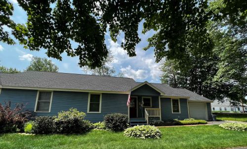 319 Western Ave, Henniker, NH 03242-3483