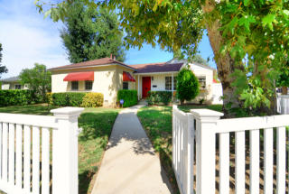 5350 Crebs Ave, Los Angeles, CA 91356-3336