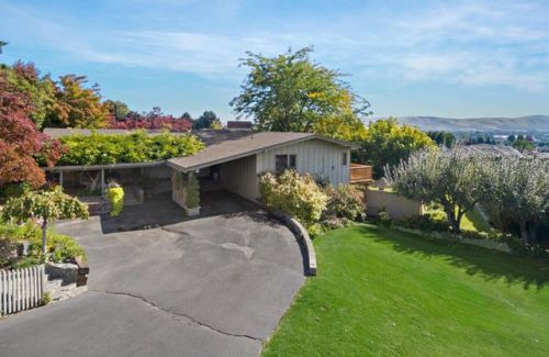 5106 Bitterroot Way, Yakima, WA 98908-2638