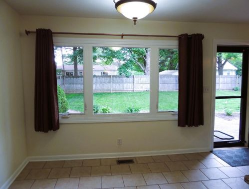 1305 Wood St, Valpo IN 46383-5140 exterior