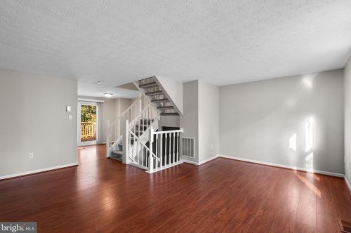 6042 Wild Ginger Ct, Columbia, MD 21044-3667