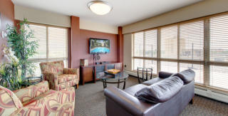 4820 Highway 7, Minneapolis MN  55416-2284 exterior