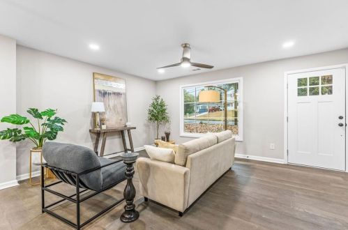 782 Magna Carta Dr, Atlanta GA  30318-6058 exterior