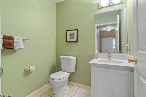 20 Grant Way, Princeton NJ  08540-1600 exterior