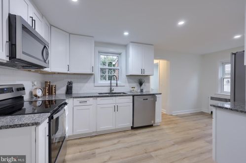 975 Salisbury Ct, Lancaster PA  17601-5163 exterior