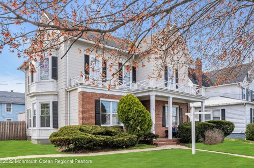 68 Maple Ave, Tinton Falls, NJ 07701