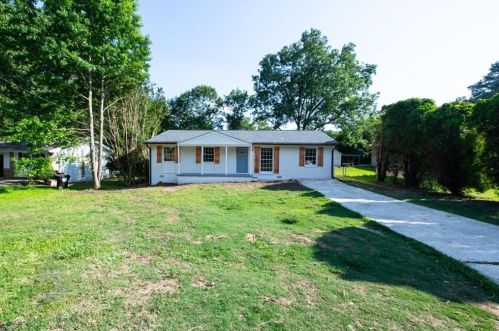 1739 Glenn Pl, Conley, GA 30288-2025