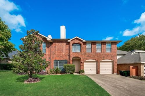 822 Clover Hl Ln, Cedar Hill TX 75104-7920 exterior