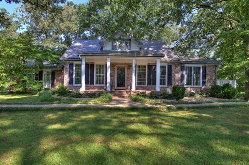 1015 Fincher Rd, Holly Springs, GA 30114-7644