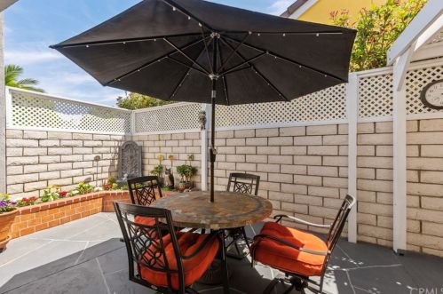 5 Fulton, Irvine CA  92620-3349 exterior