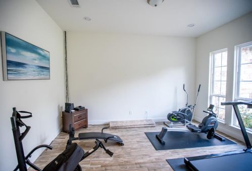 1726 Knob Hl Ct, Cedar Hill TX 75104-1501 exterior