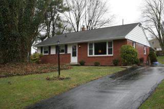 70 Allan Dr, Lancaster, PA 17603-6401