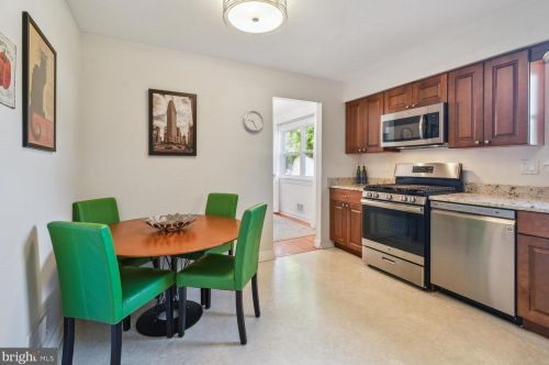 61 Misty Morn Ln, Trenton NJ 08638-1819 exterior